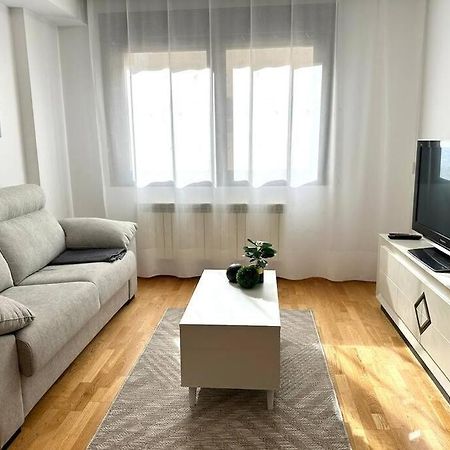 Studio 14 + Garaje Incluido. Nuevo, Elegante, Acogedor. Haro Bagian luar foto